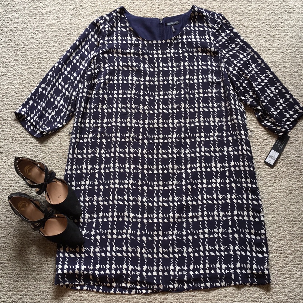 NWT Daisy Fuentes Navy/White Shift Dress
